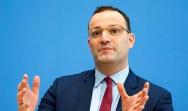 Alman Sağlık Bakanı Spahn'dan "dördüncü dalga" uyarısı
