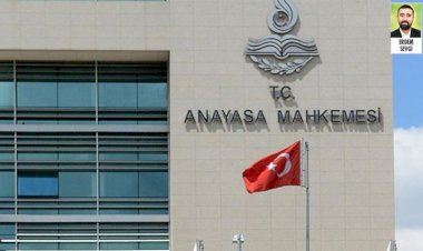 Altı partiden oluşan muhalefet kanadı Anayasa Mahkemesi’nin yapısını görüşecek