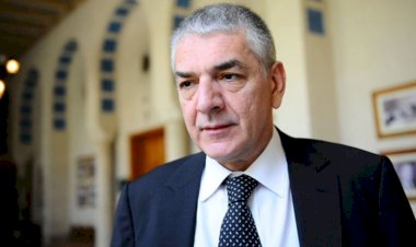 Ankara boşalttı Atina doldurdu
