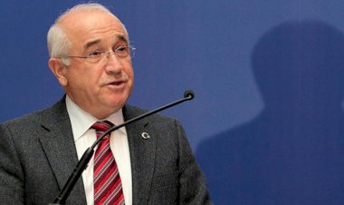 Cemil Çiçek'ten çok net 50+1 çağrısı: İleride üstesinden gelinemeyecek sorunlar yaratır
