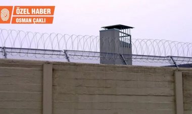 Pandemi izni biten mahkum: Evime bakmak zorundayım