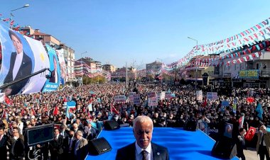 Muhalefet cephesi sanki erkenden havaya girdi…