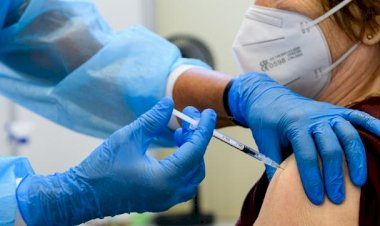 Aşı zorunluluğu tartışması Almanya'yı böldü