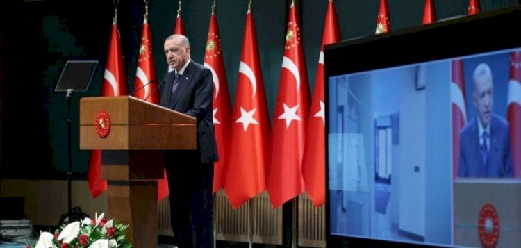 Erdoğan'ın "Kur artışı istihdamı artırır" sözlerinin ardından dolar/TL yüzde 1 yükselişle tekrar rekor kırdı