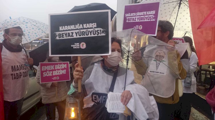 Hekimler İstanbul'dan Ankara'ya 'Adalet' yürüyüşüne çıktı