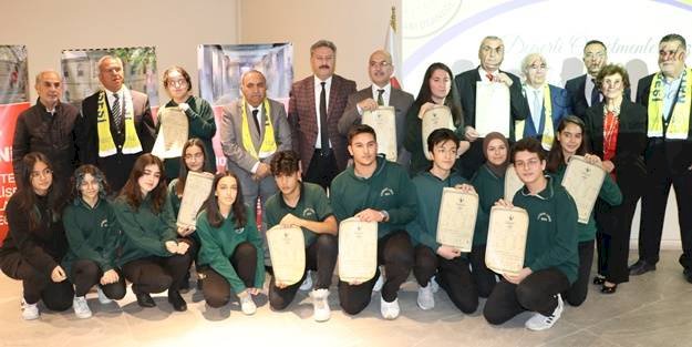 Mezun olamadan şehit olmuşlardı! Diplomaları, 100 yıl sonra lise öğrencilerine verildi