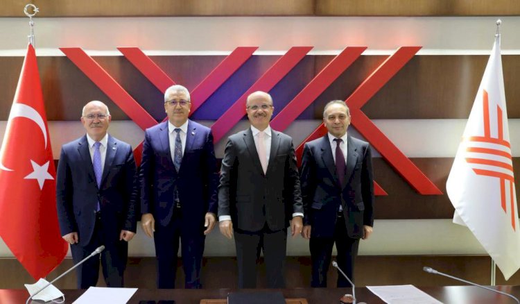 Rektör Prof. Dr. Necdet Budak mazbatasını aldı