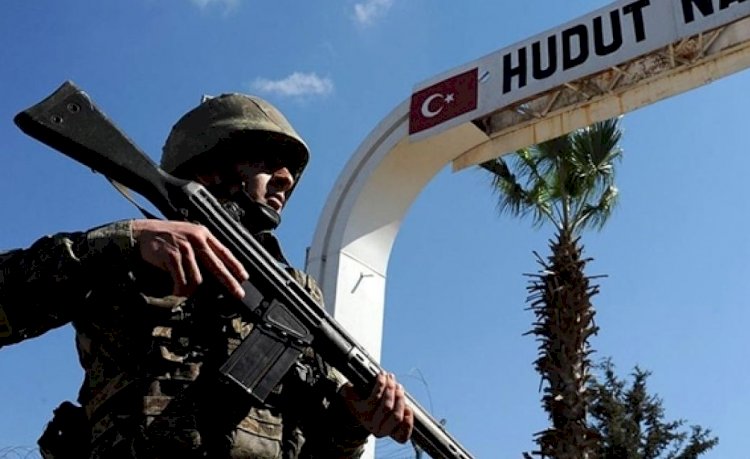 Kilis'te görevli asker, yasadışı yollarla Türkiye'ye girmek isteyenler tarafından açılan ateş sonucu şehit oldu