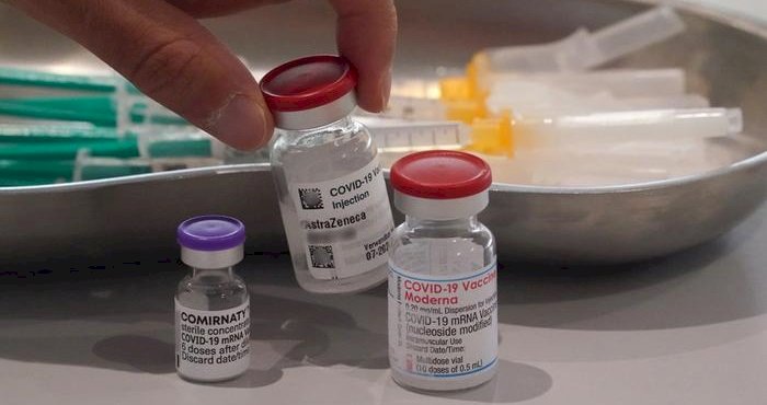 Korona aşıları Omicron'a karşı etkisiz mi?