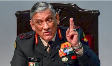 Hindistan'da Genelkurmay Başkanı'nın olduğu helikopter düştü...