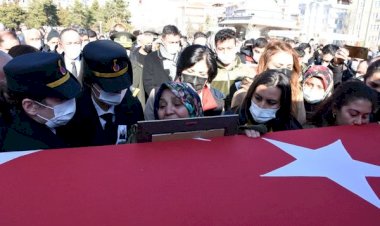 Şehit Uzman Çavuş Emre Ceylan memleketi Kırıkkale'de toprağa verildi
