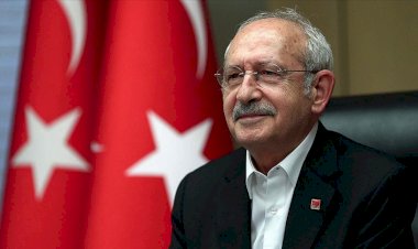 Kılıçdaroğlu'nun önündeki anket yüzünü gülümsetti. MHP’nin oy oranı bakın kaç çıktı