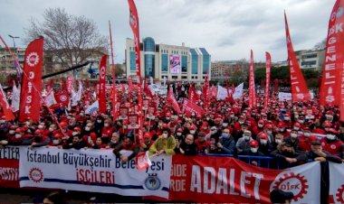 DİSK'ten 'Geçinmek istiyoruz' mitingi