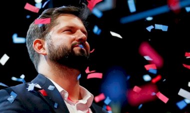 Şili'nin dövmeli devlet başkanı: Gabriel Boric