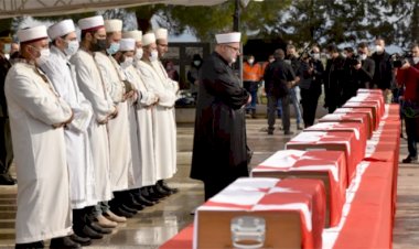Muratağa ve Sandallar’da 1974’te şehit edilen 11 çocuk devlet töreniyle şehitliğe defnedildi
