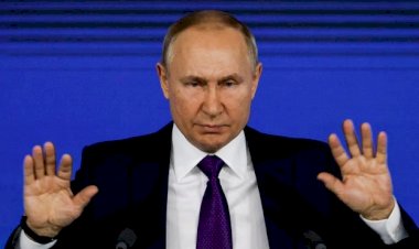 Putin: "Faiz Arttırmasak Türkiye Gibi Olurduk"