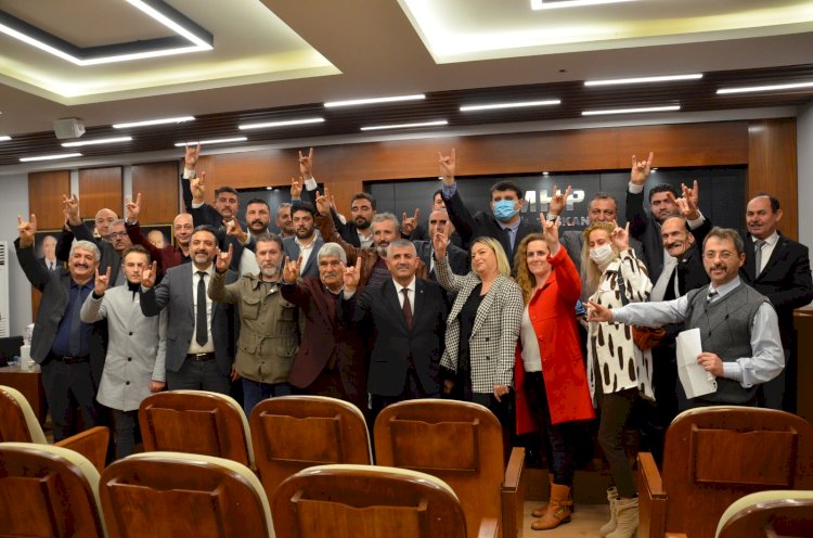 İYİ Parti’den Toplu İstifa