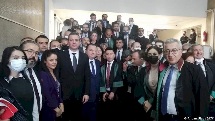 Ankara Barosu yönetimi Ali Erbaş’a hakaretten hâkim karşısına çıktı
