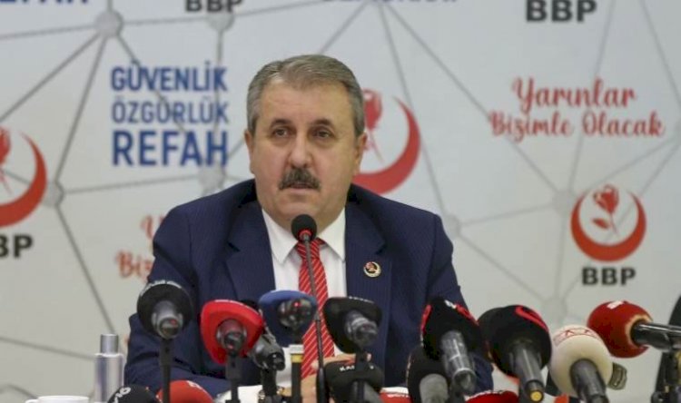 BBP Genel Başkanı Mustafa Destici, İzmir Büyükşehir Belediyesini hedef aldı