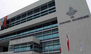 AYM’den emsal KHK kararı!