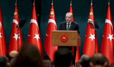 Foreign Policy: Erdoğan, kendisine itiraz eden ekonomi yetkililerinin işini bitiriyor