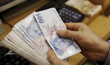 Memur ve emeklinin beklediği zamlı maaş ödemeleri yetişmedi