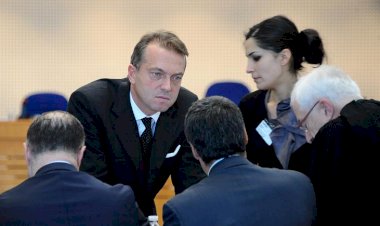 Uzanların 69 milyar dolarlık tazminat davasında mahkeme, TMSF’den savunma istedi