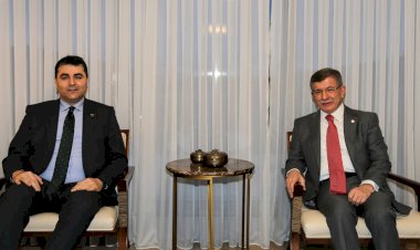 Davutoğlu Demokrat Parti Genel Başkanı Uysal ile görüştü