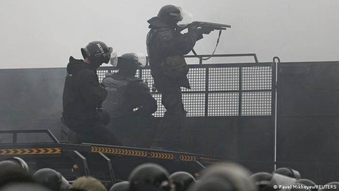 Протесты в Казахстане: число задержанных превысило 3800 человек