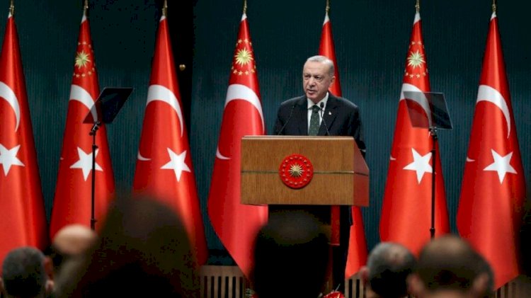 Foreign Policy: Erdoğan, kendisine itiraz eden ekonomi yetkililerinin işini bitiriyor