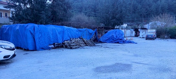 Zabıta Baskı Yapınca Üzerine Benzin Döken Adam Hayatını Kaybetti