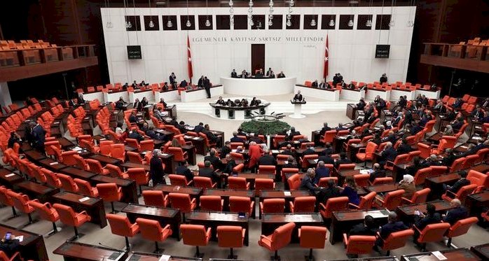 AYM üyeliğine Kenan Yaşar seçildi