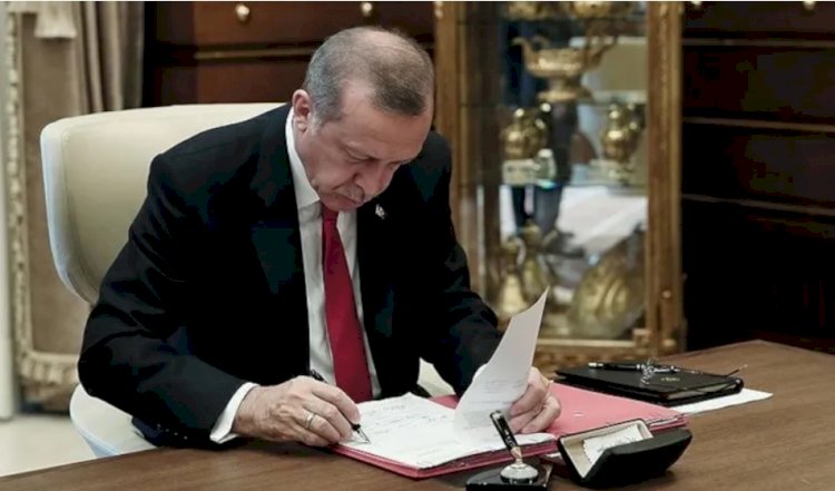'Çok önemli istifa' için üç tahmin