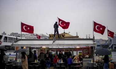 FT: Türkiye'nin ekonomik dayanıklılığı en büyük korkulara nasıl meydan okudu?