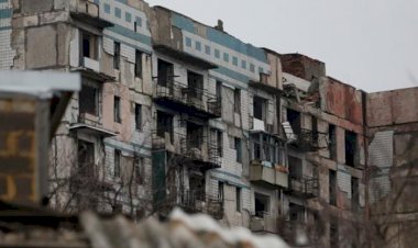 Rus basını: Donetsk'te hükümet binası yakınındaki bir araçta şiddetli patlama yaşandı