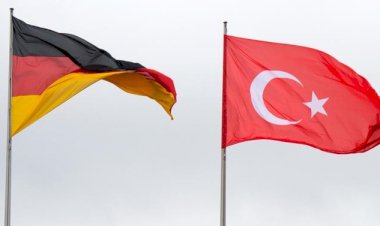Münih Güvenlik Konferansı'nda Akar-Lambrecht buluşması