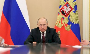 Putin NATO'dan değil, demokrasiden korkuyor