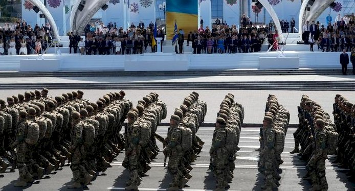 Ukrayna ordusuna 100 bin askerlik takviye