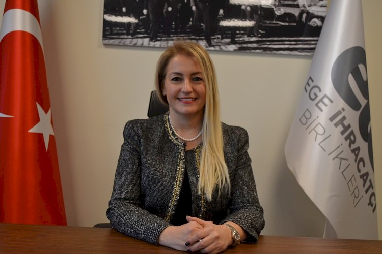 Fransa 2023 İlkbahar-Yaz sezonunu Türk kıyafetleriyle karşılayacak