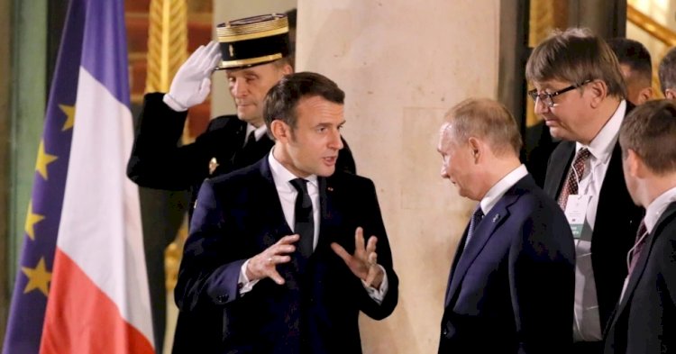 Macron Moskova'da Putin'e Ne Önerecek?