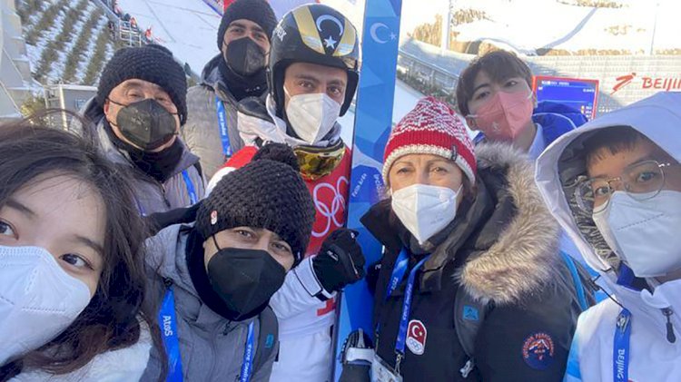 Olimpiyatta 'Doğu Türkistan Bayrağı' krizi