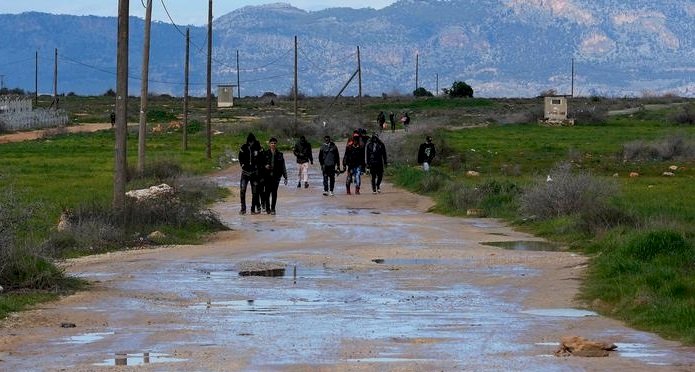 Kıbrıs’ta kuzeyden güneye göçmen akını