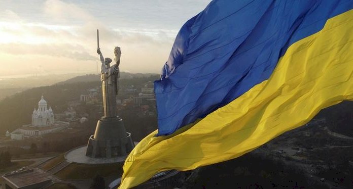 Ukrayna olağanüstü hal ilan etti