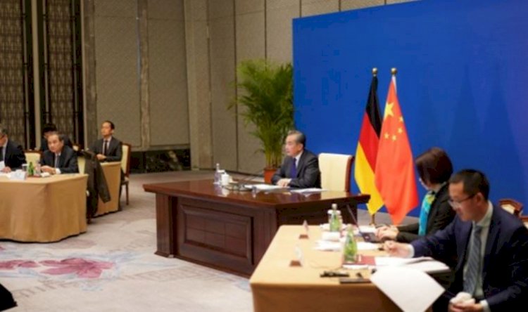 Çin ve Almanya dışişleri bakanları telefonla Ukrayna'daki durumu görüştü