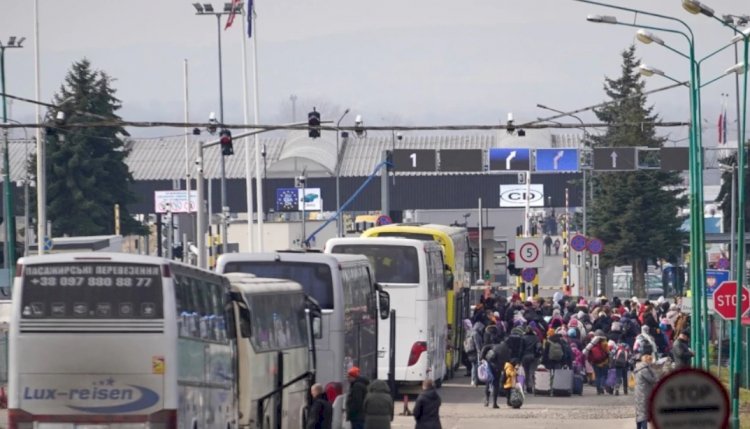 Ukraynalılar’ın Sınır Bölgelerinde Bekleyişi Devam Ediyor