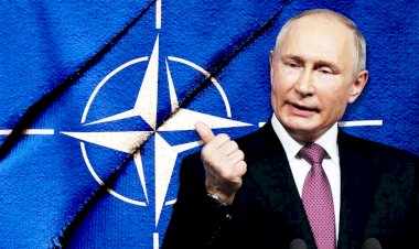 Rusya ve Putin  2022 Rus Devrimi'ni gerçekleştirebilir mi?