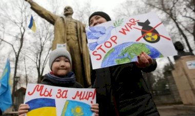 Rusya'da Ukrayna'nın işgali protesto edildi, savaş karşıtı gösterilerde binlerce kişi gözaltına alındı