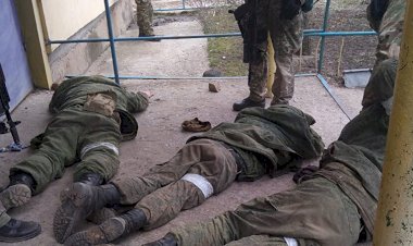 Ukrayna’da esir tutulan Rus askerleri düzenlenen basın toplantısında konuştu