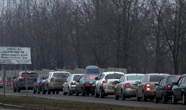 Ukrayna'nın Mariupol kentinde 34'ü çocuk 86 Türkiye vatandaşı bir camide mahsur kaldı