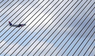 Sırbistan, eleştiriler üzerine Rusya'ya uçak seferlerini günlük bire düşürdü